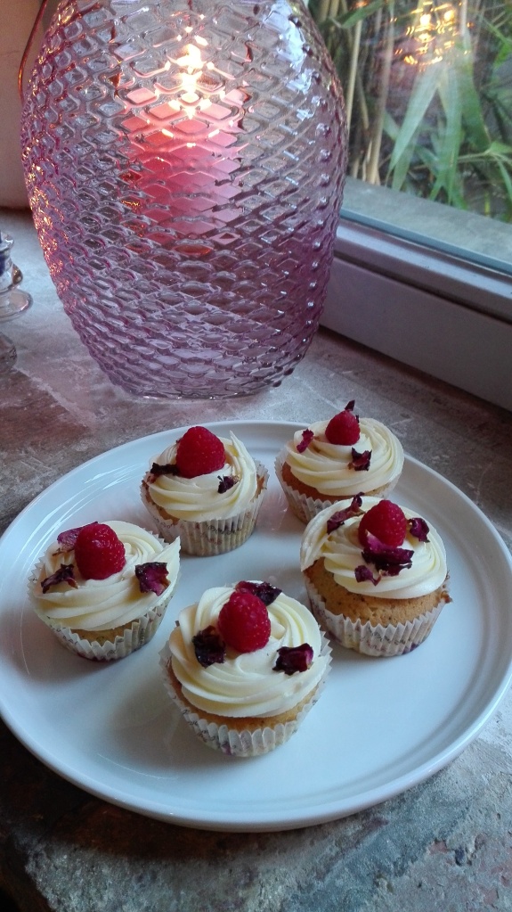 Whittard English Rose Tea Raspberry Cupcakes